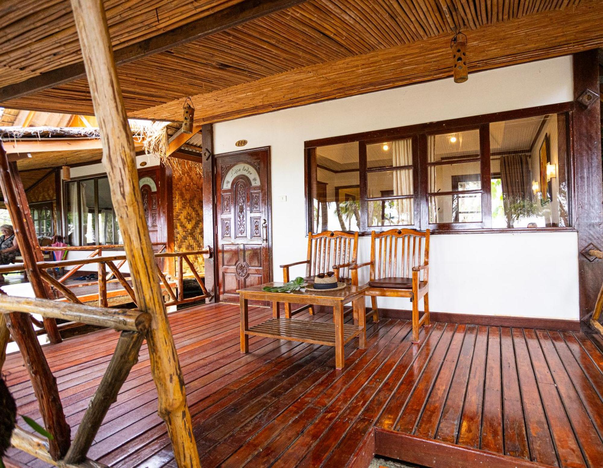 Lipa Lodge Beach Resort Lipa Noi Bagian luar foto