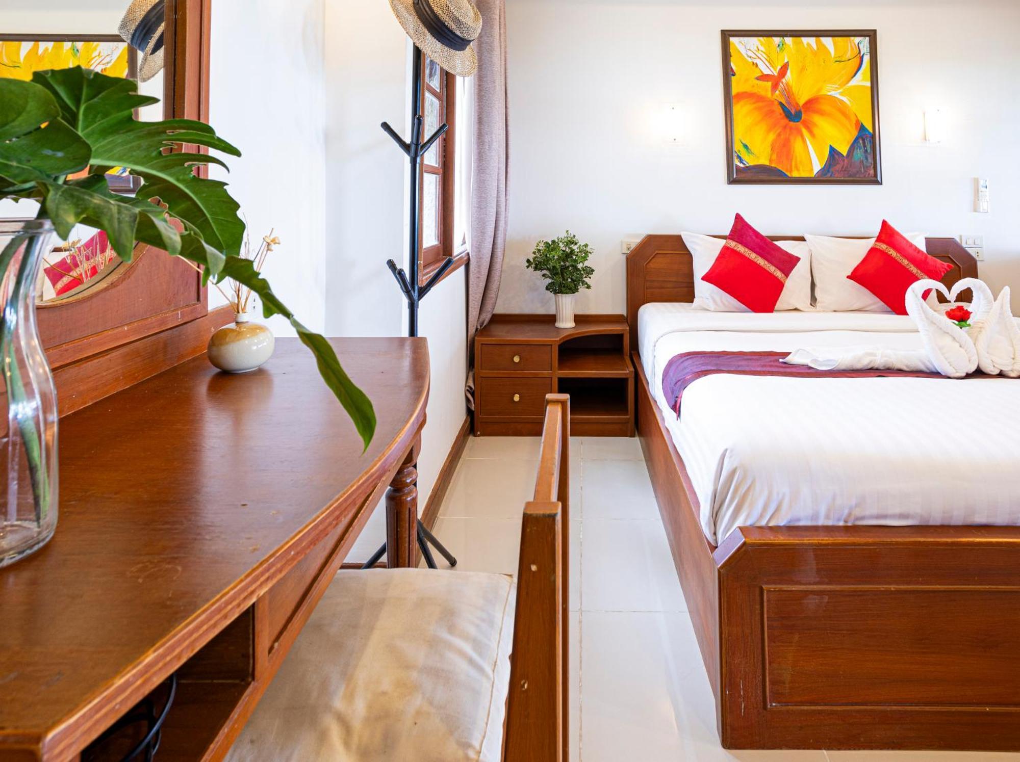 Lipa Lodge Beach Resort Lipa Noi Bagian luar foto